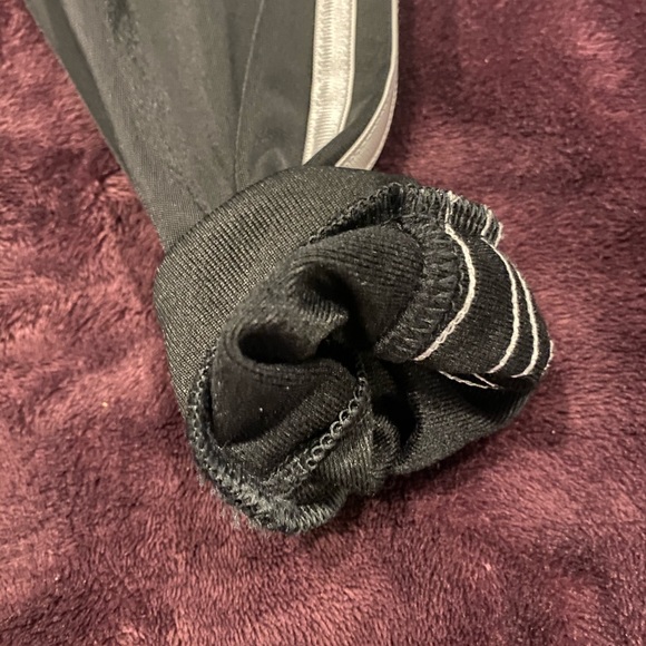 4T adidas tracksuit - Picture 2 of 14